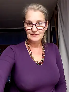 irinamaux online show from 09-26-25, 12:45
