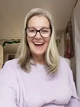 irinamaux online show from 11-30-25, 11:05