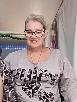 irinamaux online show from 11-28-25, 12:22