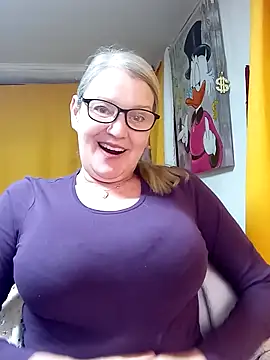 irinamaux online show from 03-13-26, 02:16