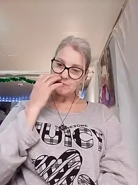 irinamaux online show from 11-26-25, 07:52