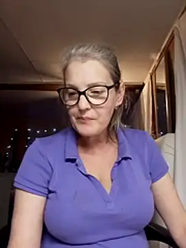 irinamaux online show from 10-30-25, 02:58