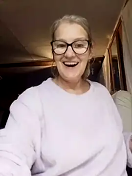 irinamaux online show from 10-29-25, 11:20