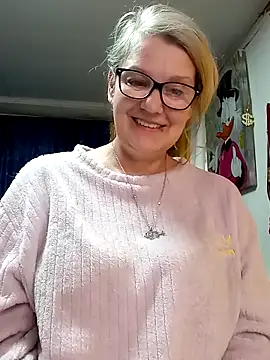 irinamaux online show from 04-07-26, 01:24