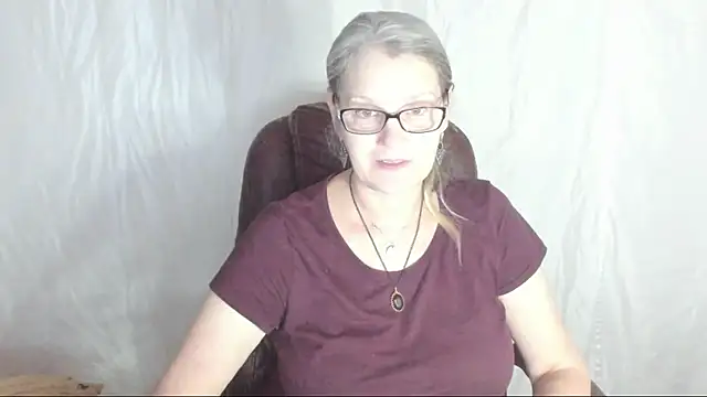 irinamaux online show from 03-02-25, 03:30