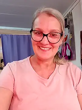 irinamaux online show from 12-21-25, 04:52