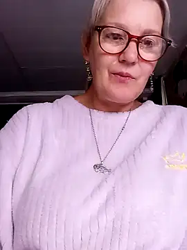 Snapshot of irinamaux chatting on 07-22-26, 07:10 irinamaux online show from 07-22-26, 07:10