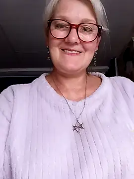 Snapshot of irinamaux chatting on 07-24-26, 05:31 irinamaux online show from 07-24-26, 05:31