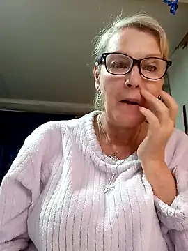 irinamaux online show from 04-22-26, 04:30