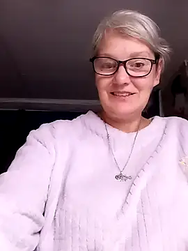 Snapshot of irinamaux chatting on 07-04-26, 07:37 irinamaux online show from 07-04-26, 07:37