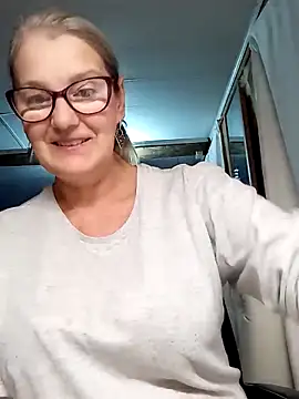 irinamaux online show from 10-11-25, 05:08