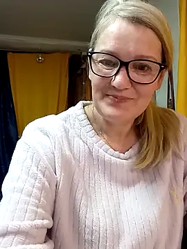 irinamaux online show from 03-25-26, 04:01