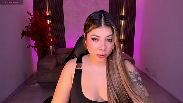 Snapshot of celeste_rosse chatting on 03-12-25, 03:13 celeste rosse online show from 03-12-25, 03:13