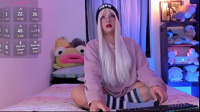  Skie  online show from 09-19-25, 04:16