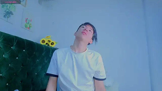 Levii Ackermann online show from 03-24-26, 02:17