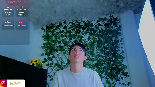 Levii Ackermann online show from 01-09-26, 02:02