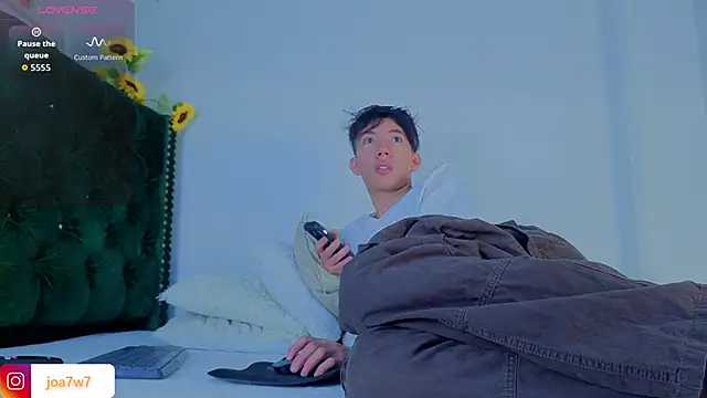 Levii Ackermann online show from 02-26-26, 02:06