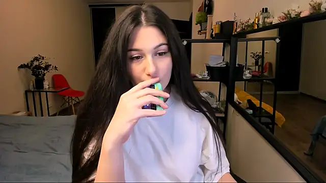 nostripchat online show from 10-26-25, 05:02