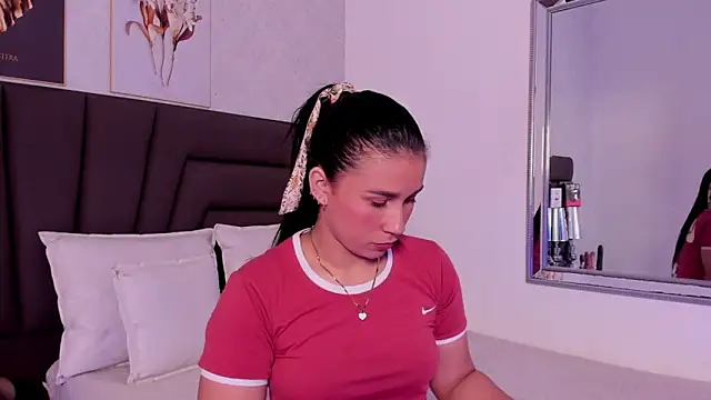 Sofi Perez  online show from 10-02-25, 11:24