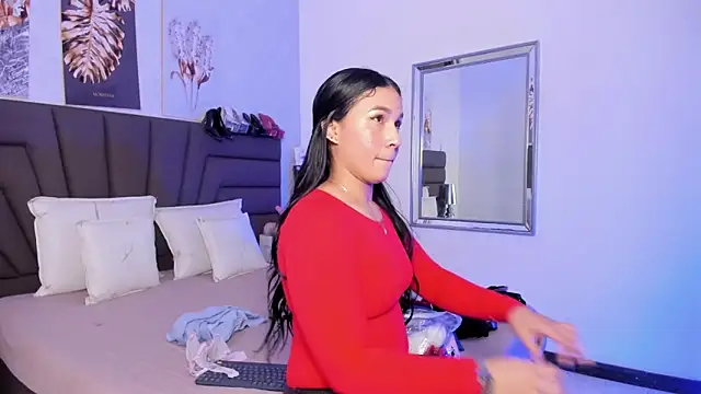 Sofi Perez  online show from 03-19-26, 11:10