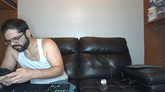 Zander823 online show from 03-18-26, 07:04
