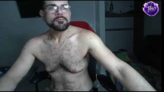 Zander823 online show from 03-25-26, 06:57