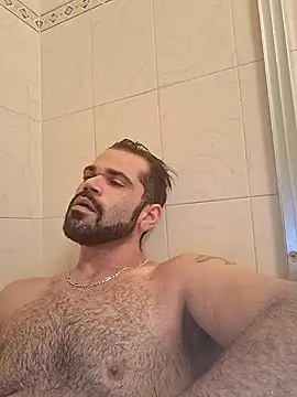 Zander823 online show from 05-07-26, 04:28