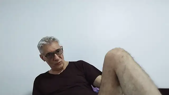 Snapshot of BIGUNCUTHARDCOCK chatting on 06-06-26, 12:16 BIGUNCUTHARDCOCK online show from 06-06-26, 12:16