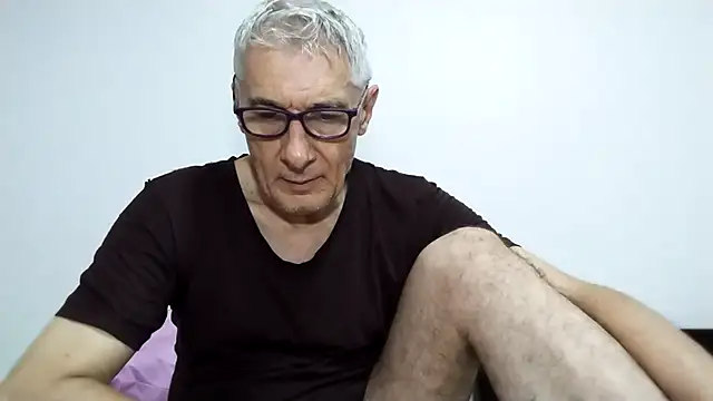 BIGUNCUTHARDCOCK online show from 04-15-26, 12:49