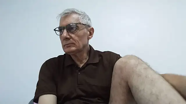 Snapshot of BIGUNCUTHARDCOCK chatting on 06-05-26, 12:15 BIGUNCUTHARDCOCK online show from 06-05-26, 12:15