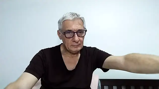 BIGUNCUTHARDCOCK online show from 04-05-26, 02:13