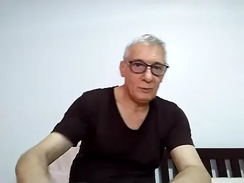 BIGUNCUTHARDCOCK online show from 04-11-26, 02:41