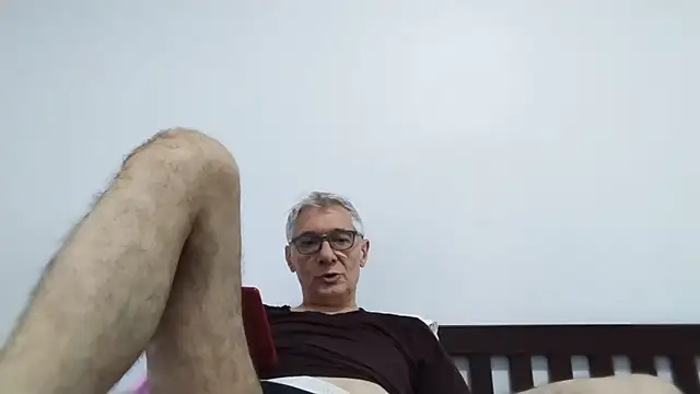 Snapshot of BIGUNCUTHARDCOCK chatting on 06-14-26, 02:24 BIGUNCUTHARDCOCK online show from 06-14-26, 02:24