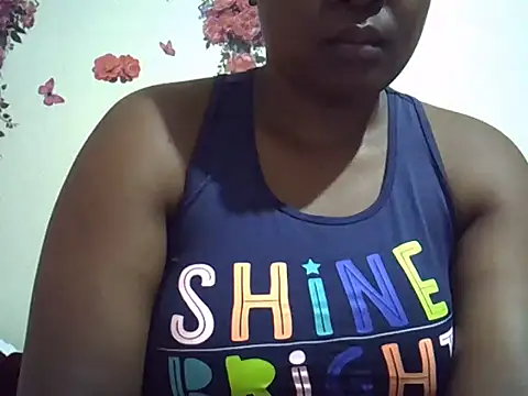 Giannah01 online show from 04-18-26, 08:27