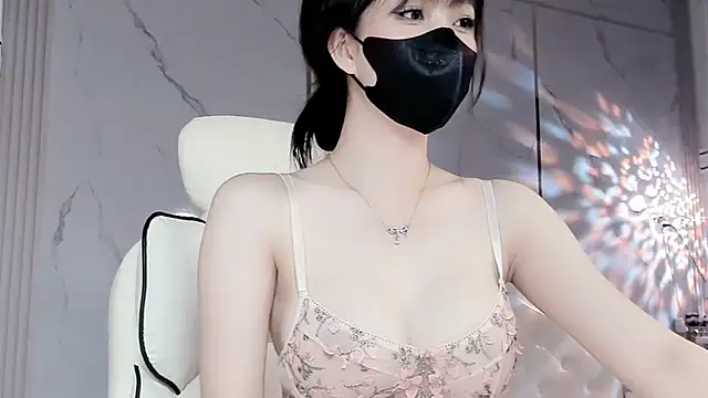 Luli-bae online show from 03-18-25, 02:29