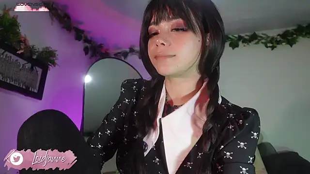 loIijanne online show from 04-21-26, 11:44