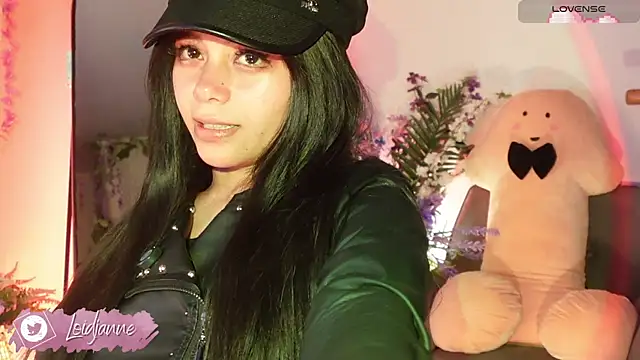loIijanne online show from 07-13-26, 11:59