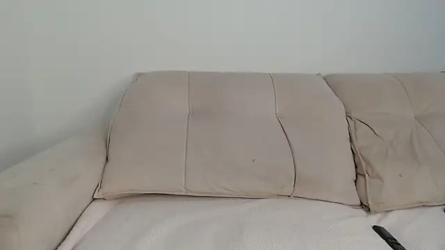 AninhaSampaio online show from 09-26-25, 01:34