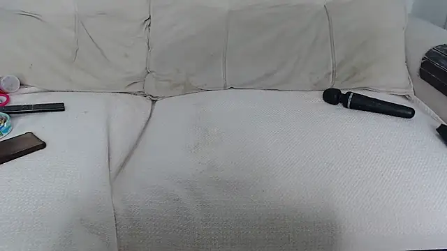 AninhaSampaio online show from 12-18-24, 05:04