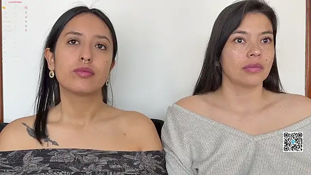 2SummerLove1 online show from 04-13-26, 02:10