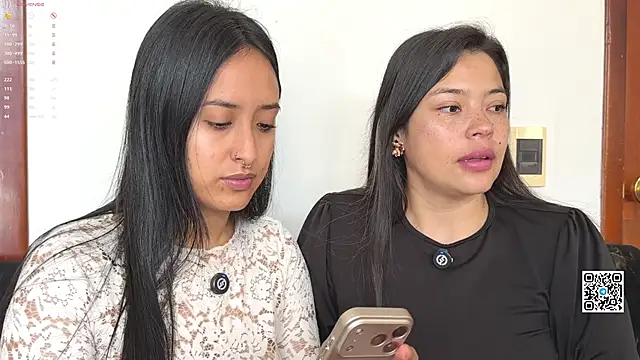 2SummerLove1 online show from 03-22-26, 03:46