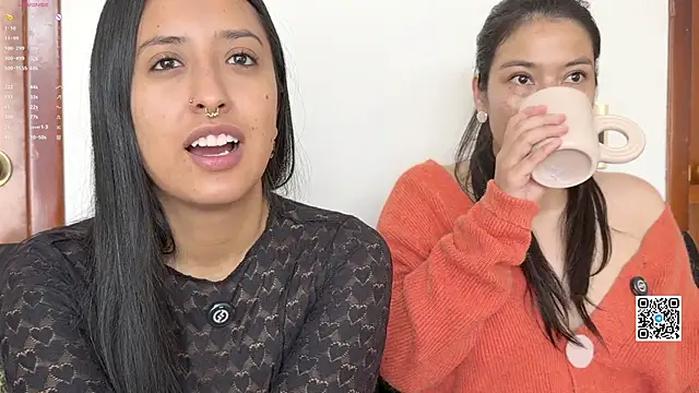 2SummerLove1 online show from 04-07-26, 02:19