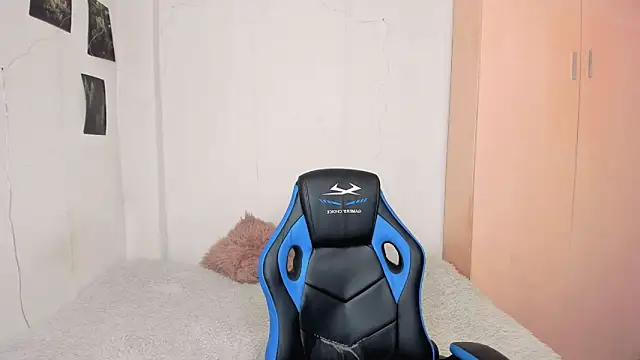 Snapshot of Makentoshi_ chatting on 03-20-25, 01:04 Makentoshi online show from 03-20-25, 01:04