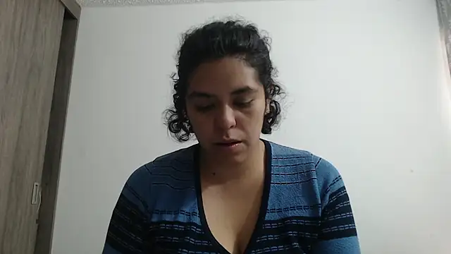 Anne purple online show from 09-23-25, 04:14