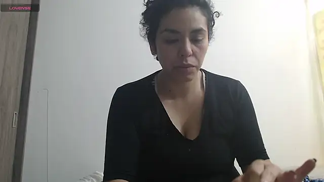 Anne purple online show from 03-21-25, 04:51
