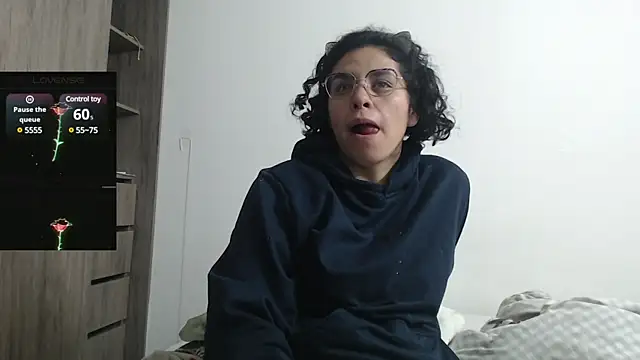 Anne purple online show from 02-28-25, 03:37