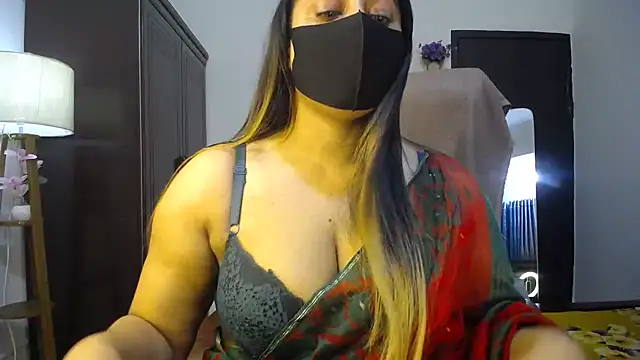 Snapshot of SohanaSabaSexy chatting on 07-15-26, 11:12 SohanaSabaSexy online show from 07-15-26, 11:12