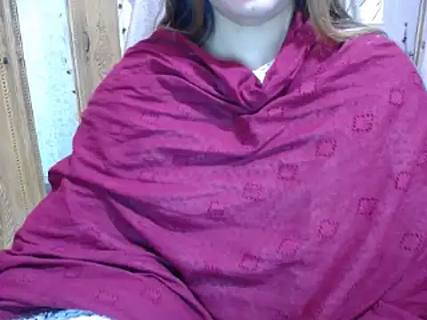 Snapshot of SohanaSabaSexy chatting on 12-20-24, 02:59 SohanaSabaSexy online show from 12-20-24, 02:59