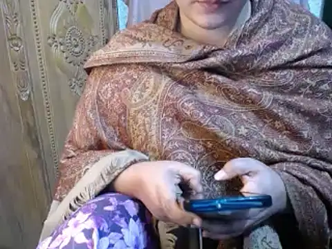 Snapshot of SohanaSabaSexy chatting on 01-07-25, 05:31 SohanaSabaSexy online show from 01-07-25, 05:31