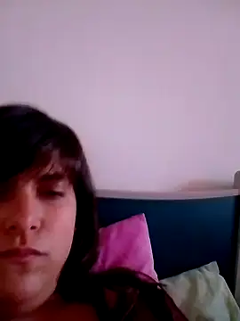 Snapshot of laragazzadisibinita chatting on 10-24-25, 04:17 laragazzadisibinita online show from 10-24-25, 04:17